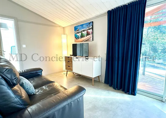 Camping En Bord De *